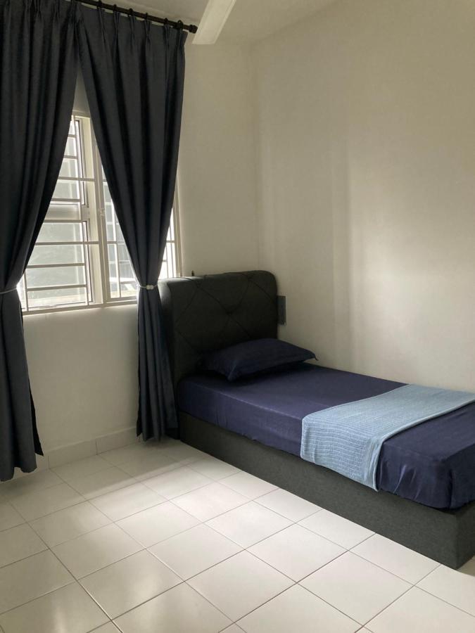 Absyar Homestay Selasih Путраджая Екстериор снимка